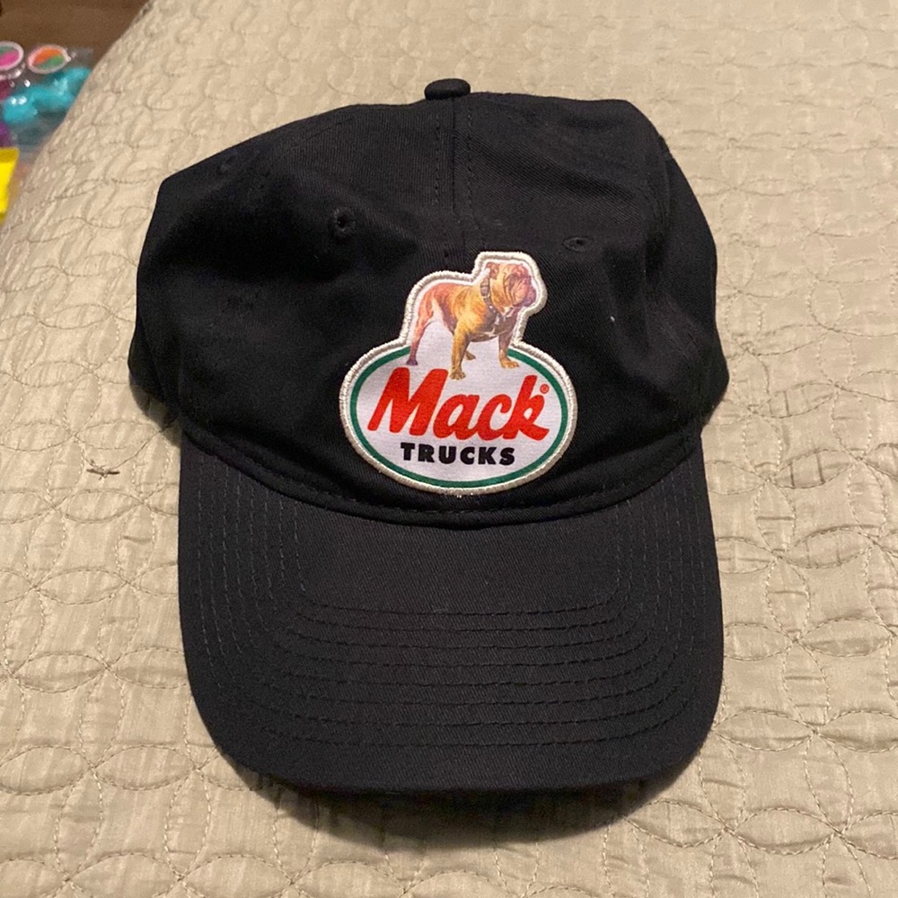 Mack trucks hat (SnapBack) new!
